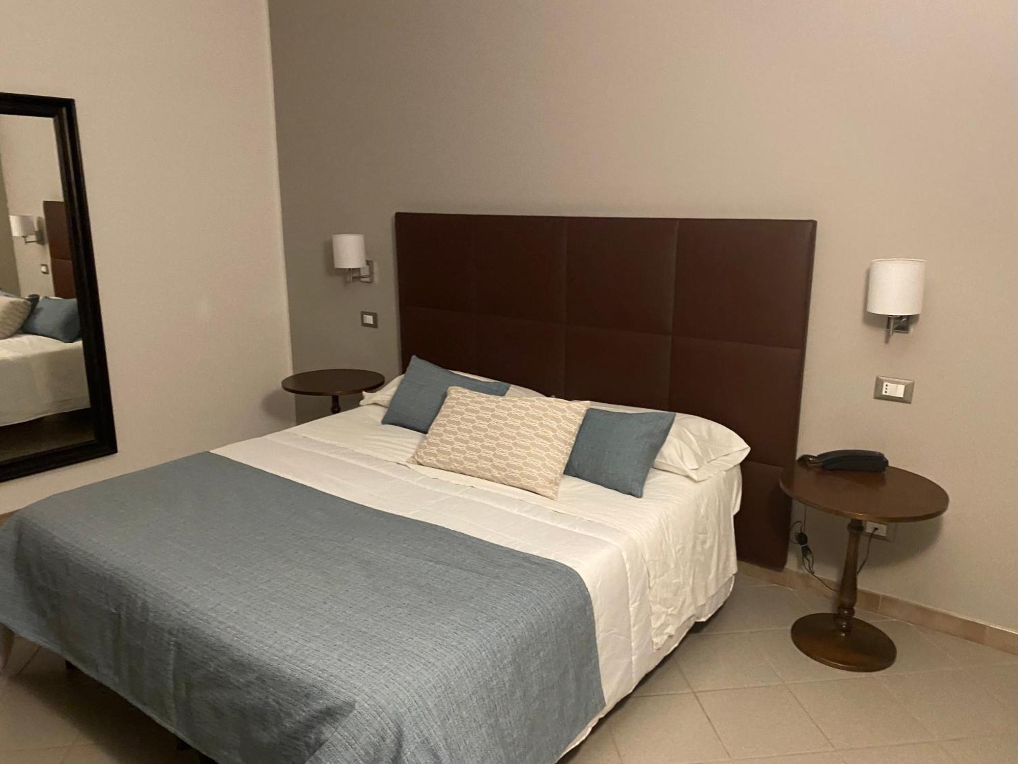 Hotel Moderno Trapani Ngoại thất bức ảnh